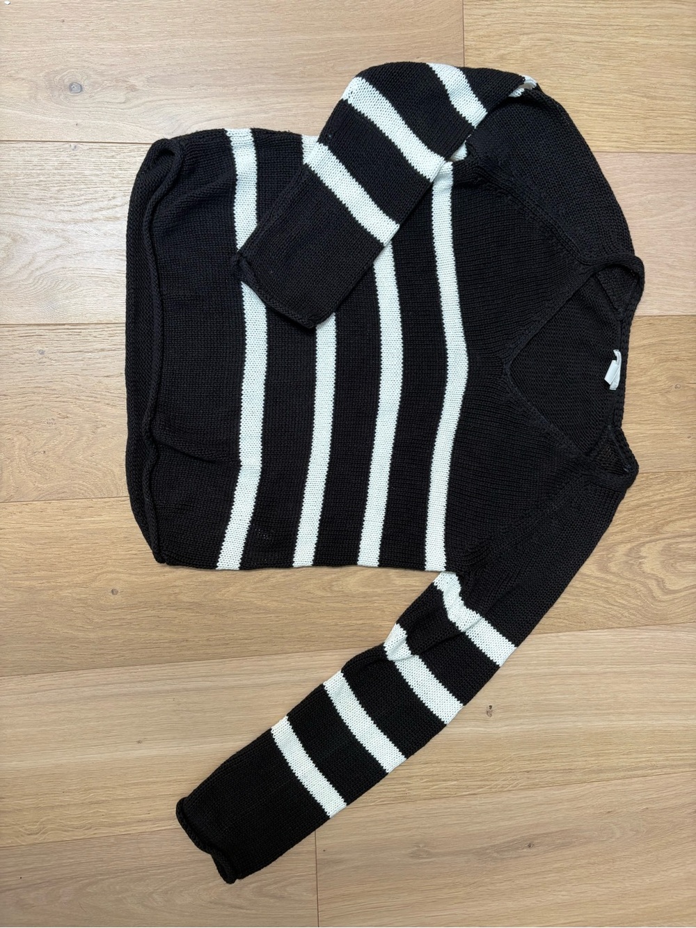 H&M Black and White Striped V-Neck Sweater